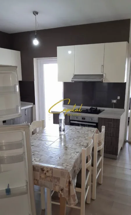 Tirane, jepet me qera apartament 2+1 Kati 7, 80 m² 480 € (RRUGA DRITAN HOXHA)