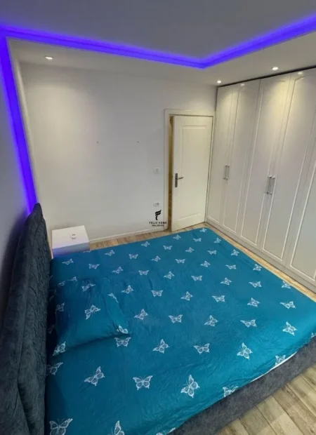 Tirane, jepet me qera apartament 1+1 Kati 4, 65 m² 600 € (21 DHJETORI)