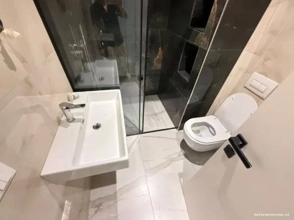 Tirane, jepet me qera apartament 3+1 Kati 6, 135 m² 1.780 € (Rruga Prokop Mima)