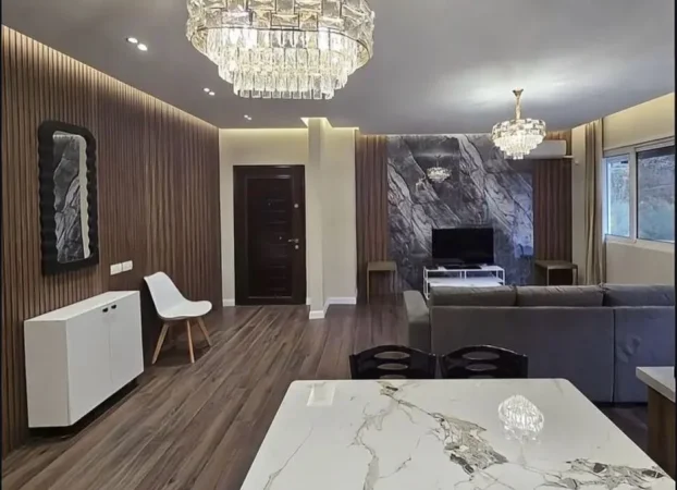 Tirane, shitet apartament 2+1+Ballkon Kati 2, 120 m² 210.000 € (Kopshti Botanik)