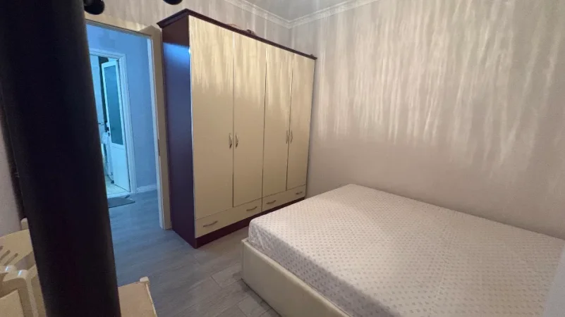 Shqiperi, jepet me qera apartament 2+1+Ballkon Kati 3, 500 € (tom plezha)
