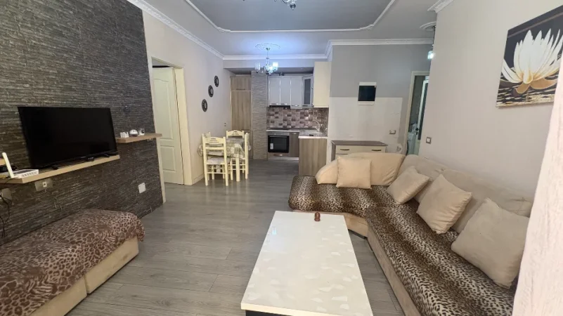 Shqiperi, jepet me qera apartament 2+1+Ballkon Kati 3, 500 € (tom plezha)