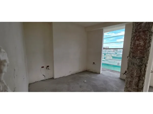 Tirane, shitet apartament Kati 6, 111.000 € 