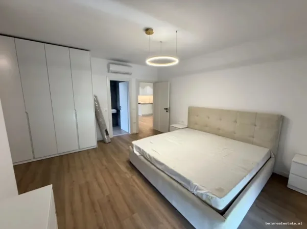 Tirane, jepet me qera apartament 3+1 Kati 6, 135 m² 1.780 € (komuna e parisit)