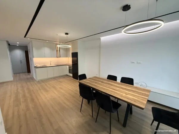 Tirane, jepet me qera apartament 3+1 Kati 6, 135 m² 1.780 € (komuna e parisit)