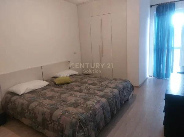 Tirane, jepet me qera apartament 2+1 Kati 7, 110 m² 470 € (yzberisht)