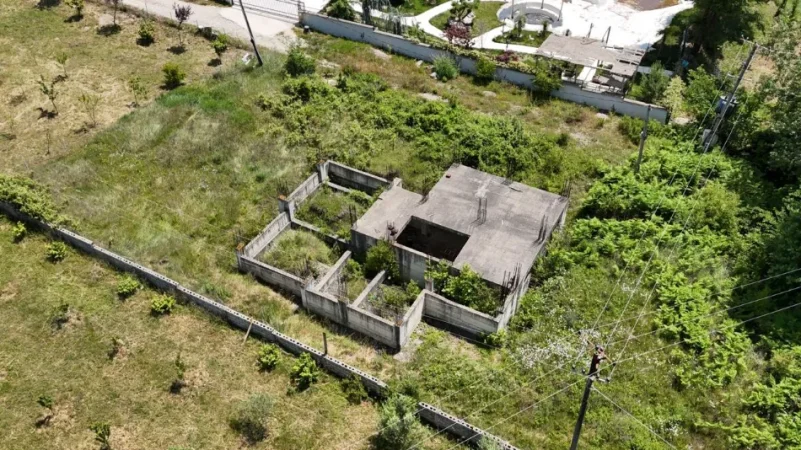 Tirane, shitet truall , 1.000 m² 170.000 € 
