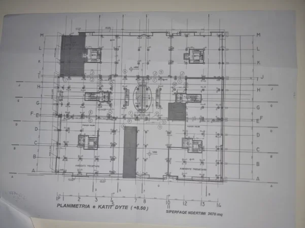 Tirane, shitet ambjent biznesi Kati 2, 101 m² 