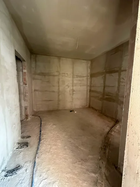 Tirane, shitet apartament 2+1+Ballkon Kati 2, 100 m² (Belfiore 1 Paskuqan)