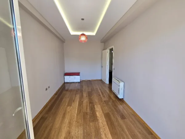 Tirane, shitet apartament 2+1+Ballkon Kati 4, 96 m² 262.000 € (Liqeni I thate)