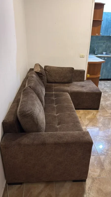 Tirane, jepet me qera apartament 1+1 Kati 2, 37 m² 400 € (Pazari i Ri)
