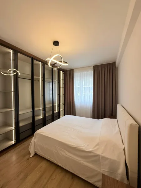 Tirane, jepet me qera apartament 1+1+Ballkon Kati 2, 67 m² 800 € (Komuna e Parisit, Niku Residence)