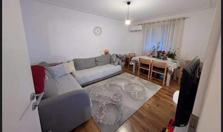Tirane, shitet apartament 2+1 Kati 3, 75 m² 160.000 € (Ish Parku)