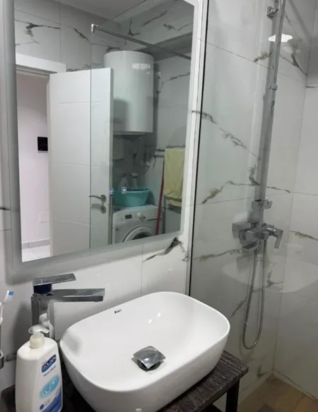 Durres, shitet apartament 1+1+Ballkon Kati 2, 70 m² 130.000 € (Golem)