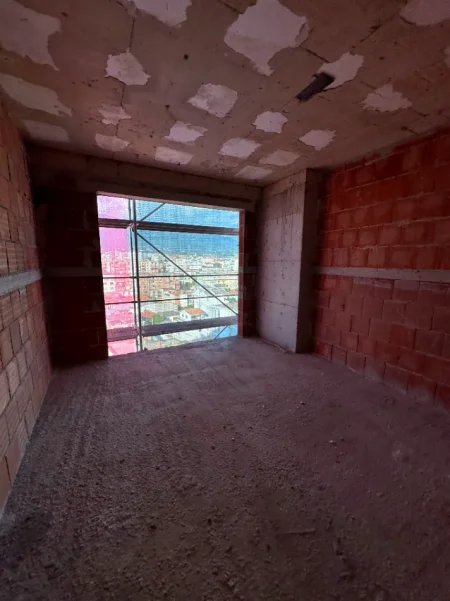 Tirane, shitet apartament 1+1+Ballkon Kati 9, 71 m² 163.999 € (Pazari I Ri)