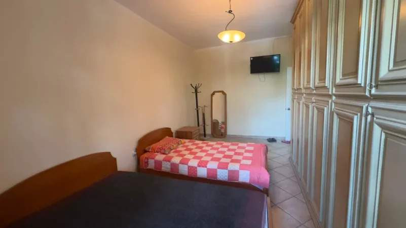 Tirane, shitet apartament 1+1+Aneks+Ballkon Kati 2, 53 m² 150.000 € (rruga bardhyl)