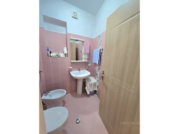 Tirane, shitet apartament 2+1 Kati 7, 108 m² 222.000 € (Zogu i Zi bosko143606)
