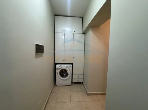 Tirane, jepet me qera apartament 1+1+Ballkon Kati 2, 85 m² 500 € (Stadiumi Arena)
