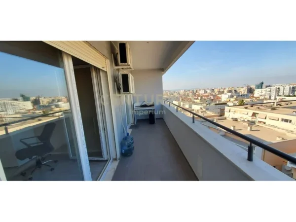 Tirane, jepet me qera zyre Kati 8, 131 m² 1.100 € (Komuna e Parisit IMP143632)