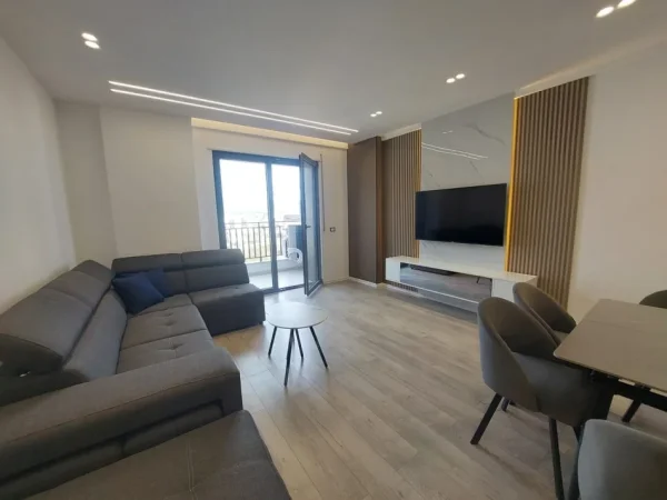 Tirane, jepet me qera apartament 2+1 Kati 6, 110 m² 700 € (Bulevardi i Ri)