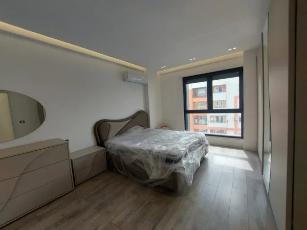 Tirane, jepet me qera apartament 2+1 Kati 6, 110 m² 700 € (Bulevardi i Ri)