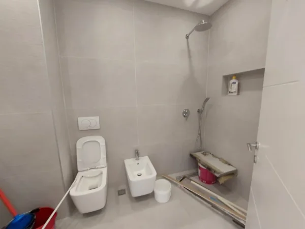 Tirane, jepet me qera apartament 2+1 Kati 6, 110 m² 700 € (Bulevardi i Ri)