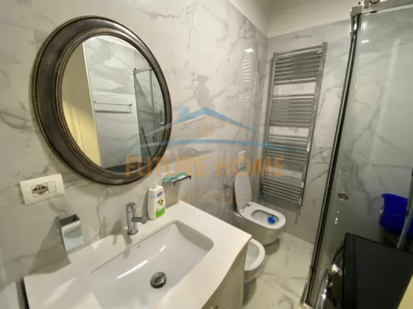 Shqiperi, jepet me qera apartament 2+1 Kati 8, 147 m² 2.100 € 