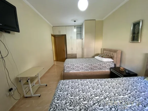 Tirane, jepet me qera apartament 2+1 Kati 2, 85 m² 500 € (Astir bot143597)