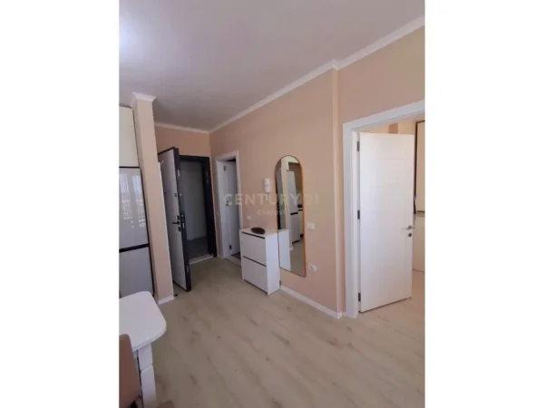 Tirane, jepet me qera apartament 1+1 Kati 7, 58 m² 400 € (QTU everest143582)