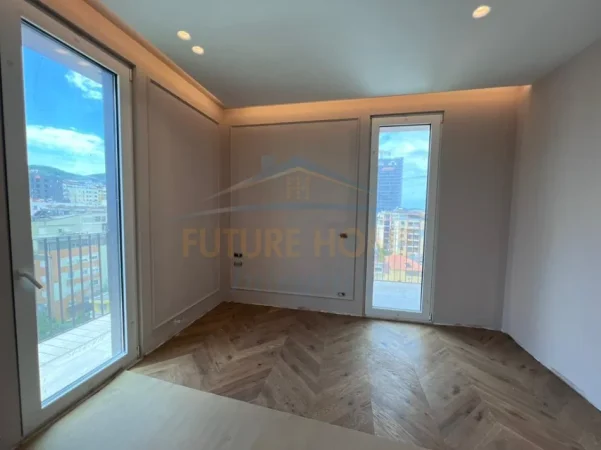 Tirane, shes apartament 3+1 Kati 8, 193 m² 900.000 € 