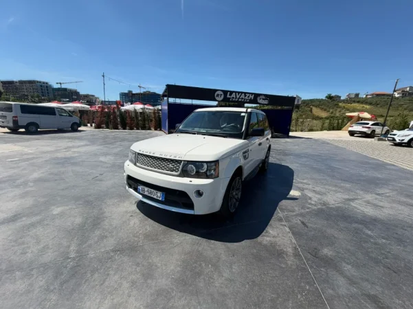 Tirane, shitet makine Rnage Rover Sport Nafte, e bardhë automatik Klima 280 km 9 €
