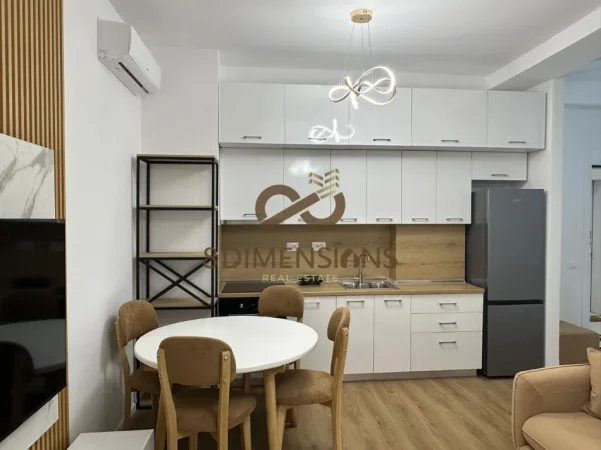 Tirane, jepet me qera apartament 1+1+Ballkon Kati 3, 60 m² 430 € (ali demi)