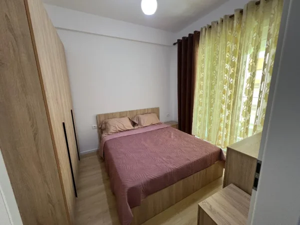 Tirane, jepet me qera apartament 1+1+Ballkon Kati 5, 50 m² 400 € (Rruga Pasho Hysa)