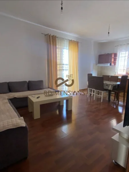 Tirane, jepet me qera apartament 2+1+Ballkon Kati 2, 80 m² 500 € (5 maji)