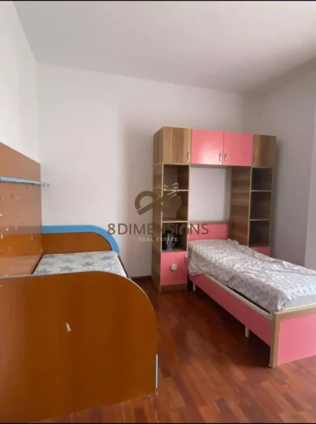 Tirane, jepet me qera apartament 2+1+Ballkon Kati 2, 80 m² 500 € (5 maji)