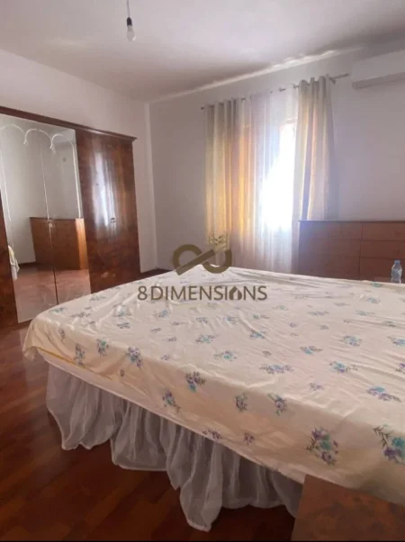 Tirane, jepet me qera apartament 2+1+Ballkon Kati 2, 80 m² 500 € (5 maji)
