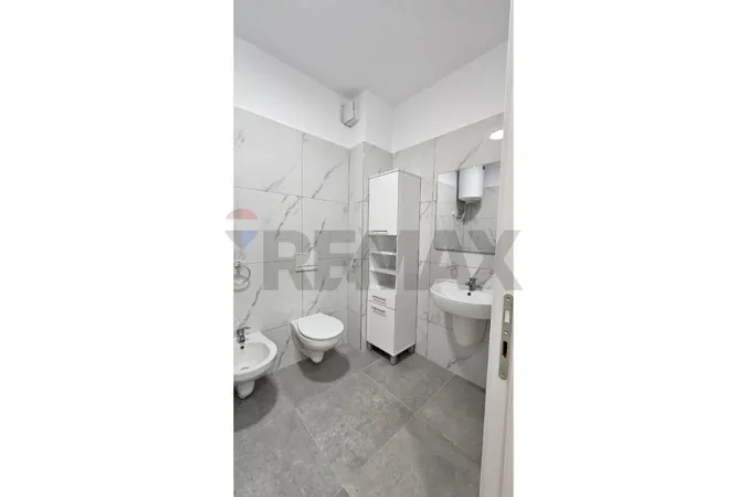 Tirane, jepet me qera apartament 1+1 Kati 2, 78 m² 500 € (Dritan Hoxha)