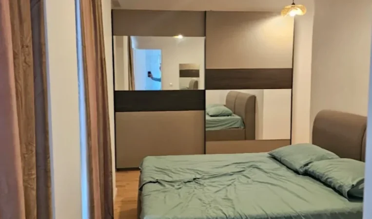 Tirane, jepet me qera apartament 2+1 Kati 4, 110 m² 1.000 € 