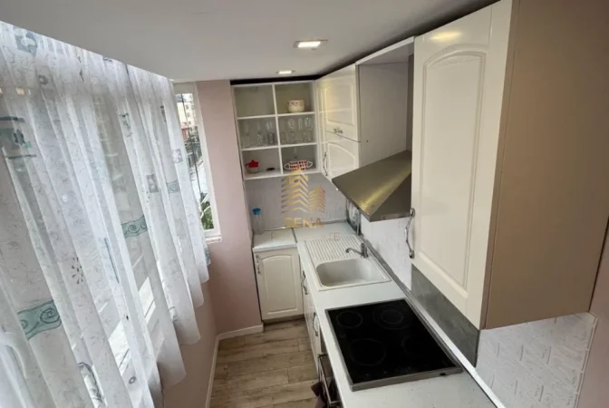 Tirane, jepet me qera apartament 1+1 Kati 4, 65 m² 600 € (21 Dhjetor)