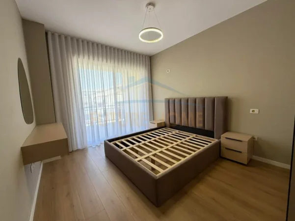 Tirane, shitet apartament 1+1 Kati 8, 73 m² 125.000 € (Unaza e re)