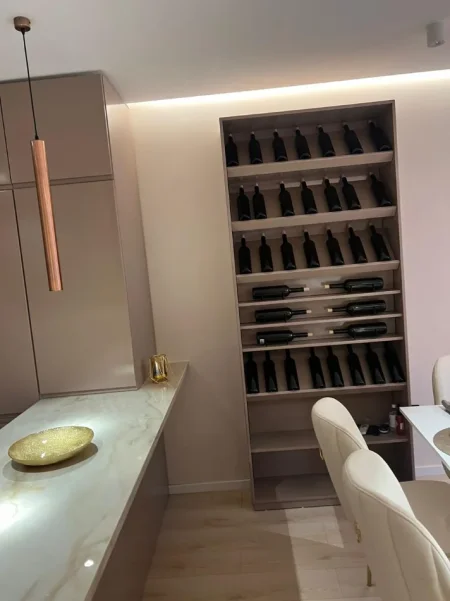 Tirane, shitet apartament 2+1 , 115 m² 