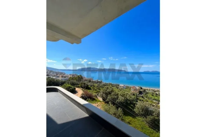 Vlore, shitet apartament 2+1 Kati 4, 108 m² 240.000 € (Lungomare, Vlorë)