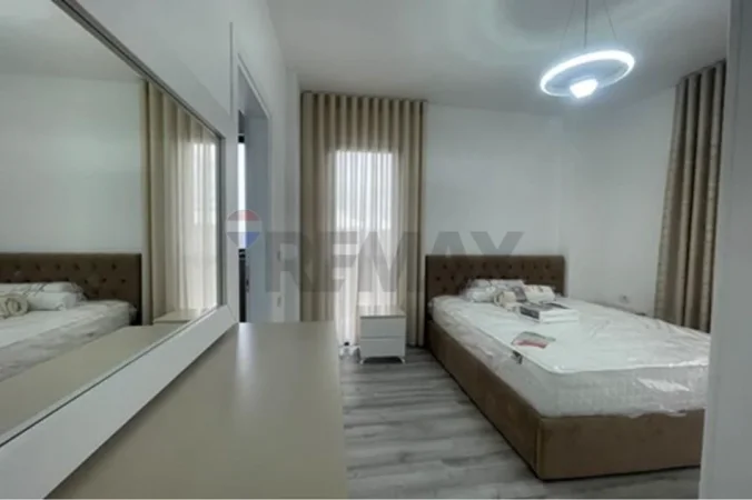 Tirane, jepet me qera apartament 2+1+Ballkon , 110 m² 800 € (Don Bosko)