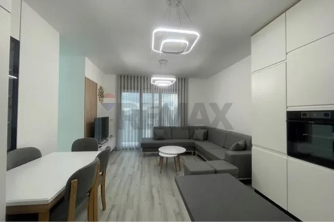 Tirane, jepet me qera apartament 2+1+Ballkon , 110 m² 800 € (Don Bosko)