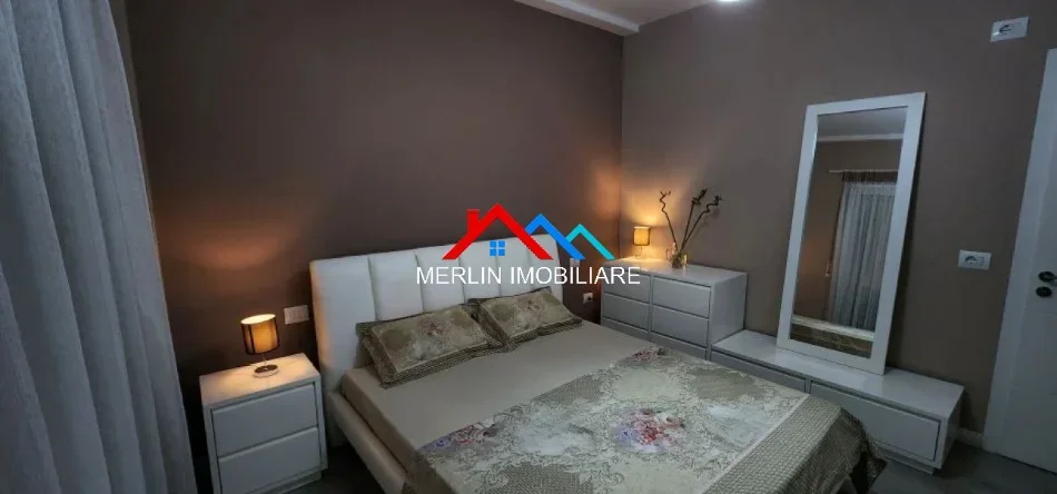 Tirane, jepet me qera apartament 1+1+Ballkon Kati 3, 78 m² 825 € (RRUGA ISLAM ALLA,RRUGA E KAVAJES)