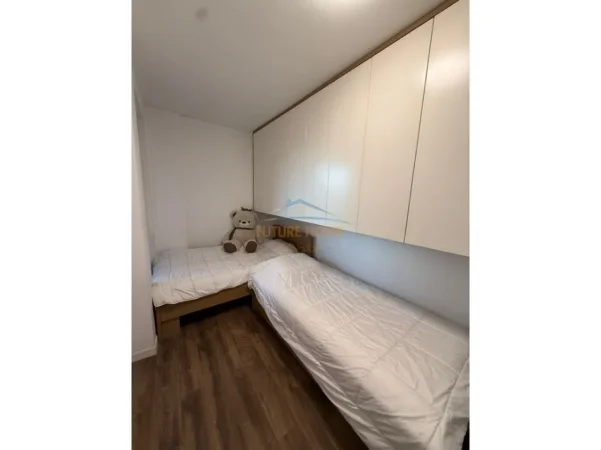Tirane, jepet me qera apartament 2+1 Kati 2, 104 m² 800 € (Residenca Turdiu)