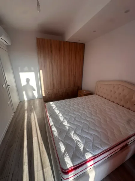Tirane, jepet me qera apartament 1+1+Ballkon Kati 8, 67 m² 400 € (ASTIR)