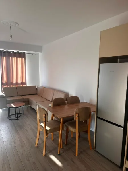 Tirane, jepet me qera apartament 1+1+Ballkon Kati 8, 67 m² 400 € (ASTIR)