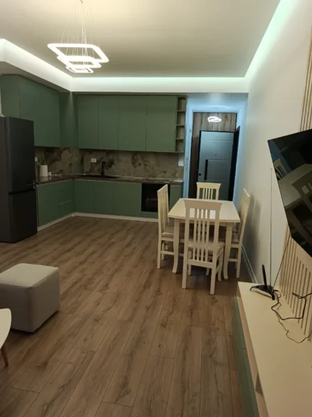 Tirane, jepet me qera apartament 2+1+Ballkon Kati 1, 90 m² 530 € (Rruga Xhebrahimët, Sauk)