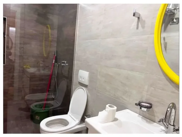 Tirane, jepet me qera apartament 2+1 , 111 m² 1.000 € (Pranë Radissonit, Liqeni i Thatë)